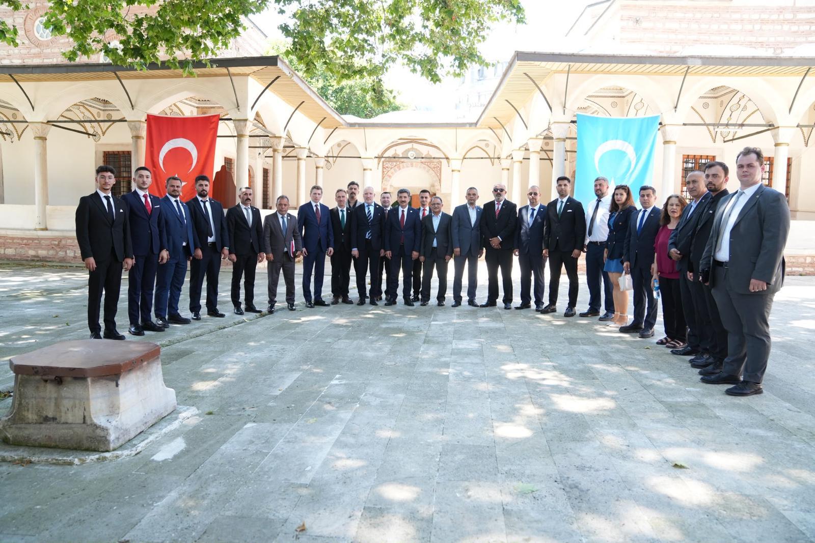 GENEL BAŞKANIMIZ SAYIN FERHAT YILMAZ’LA DOĞU TÜRKİSTAN VAKFI’NI ZİYARET ETTİK